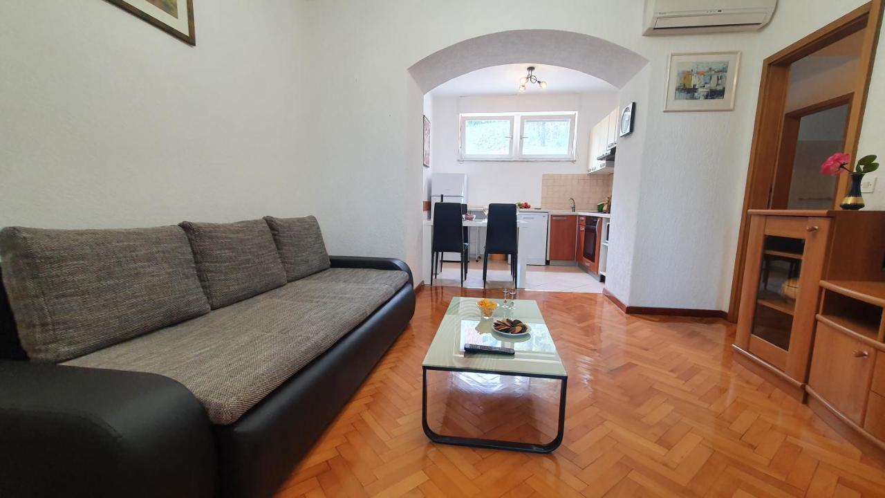 Apartments Anamarija 오파티아 외부 사진